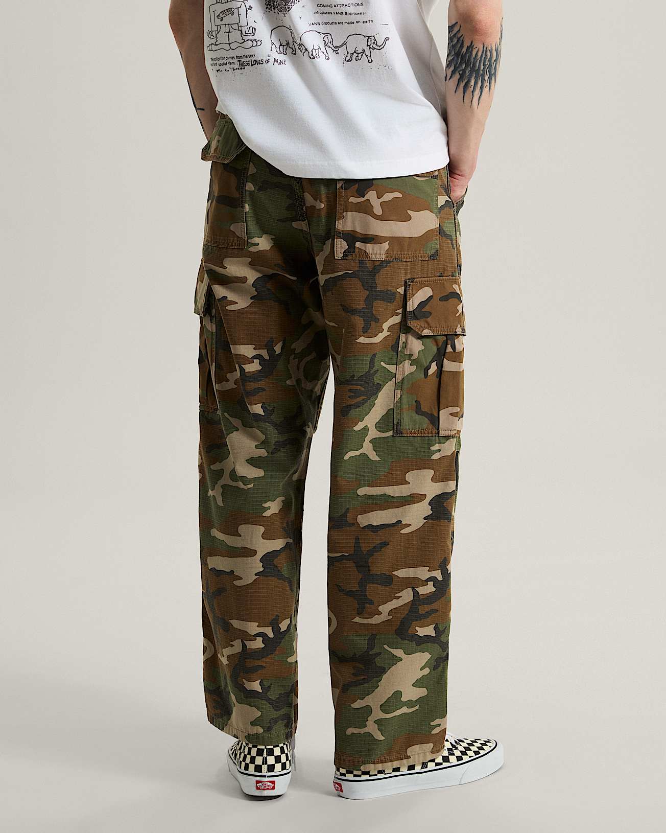 Para Baggy AOP Cargo Pant Aluminum Camo VANS Vert ALT3