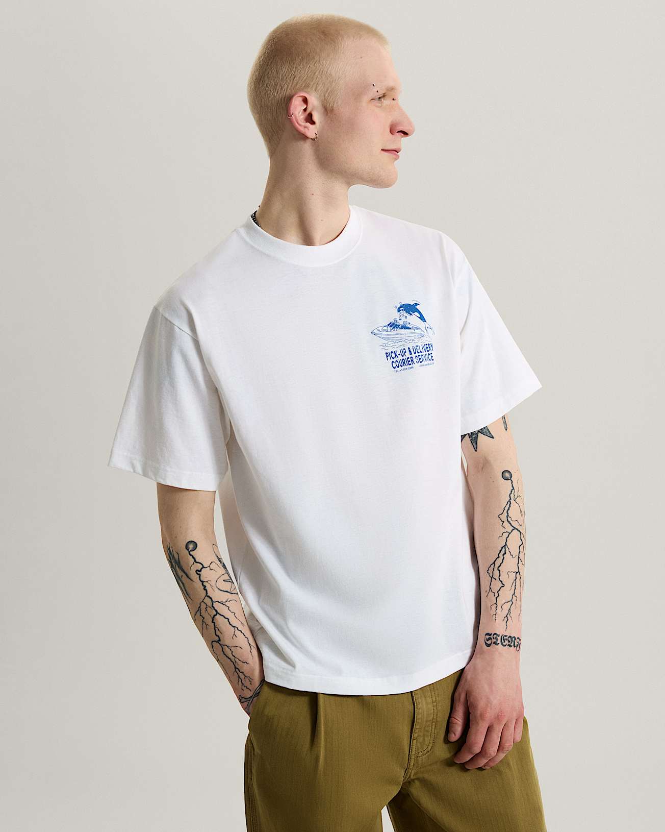 Camiseta Paulys Delivery VANS Blanco ALT2