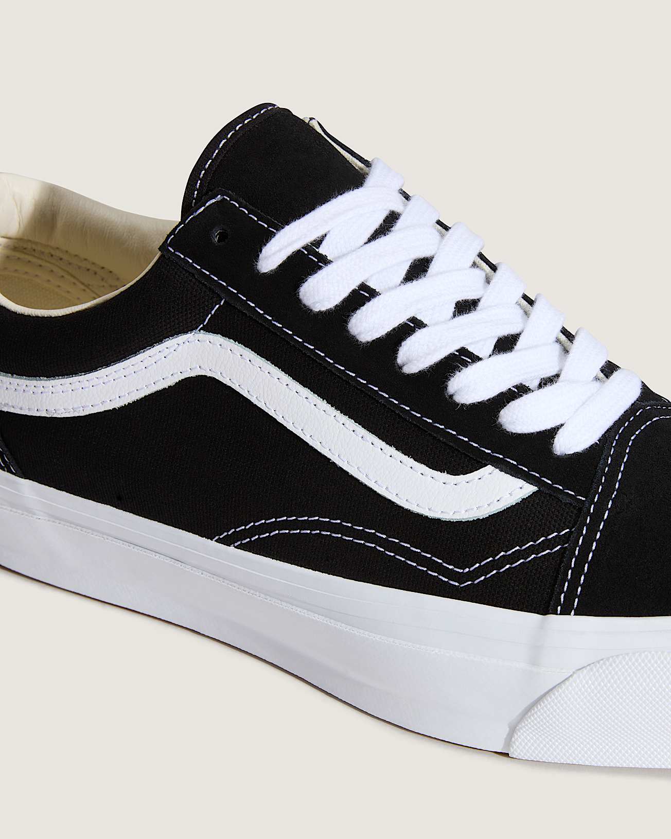 Premium Old Skool 36 Shoes VANS Black ALT9