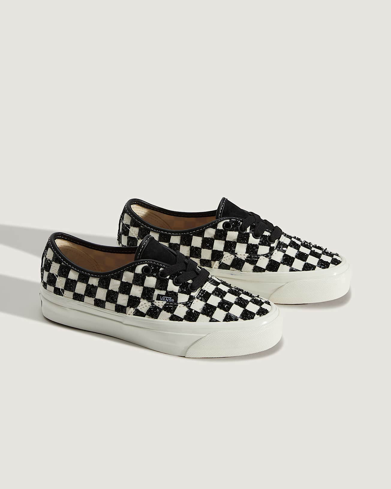 Chaussures Premium Authentic VANS NoirBlanc ALT1