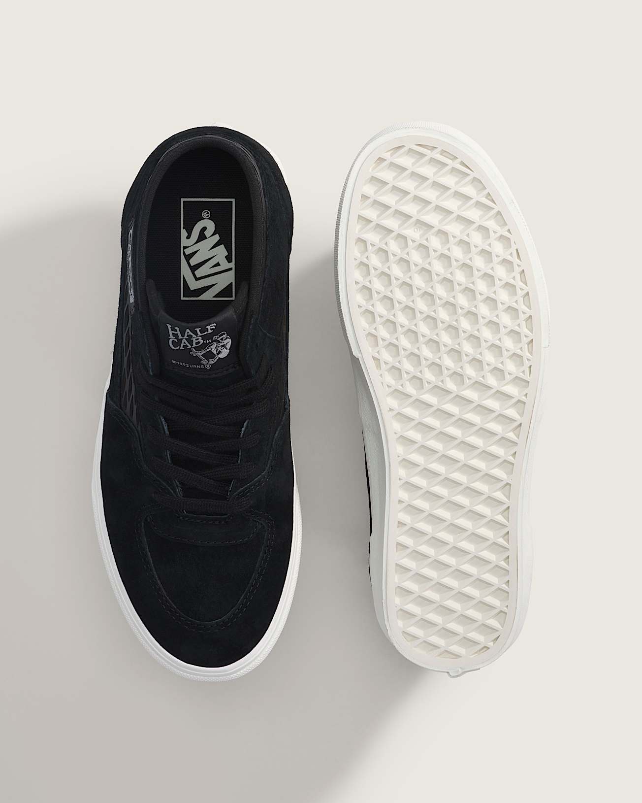 Half Cab Decon Shoes VANS Black ALT2