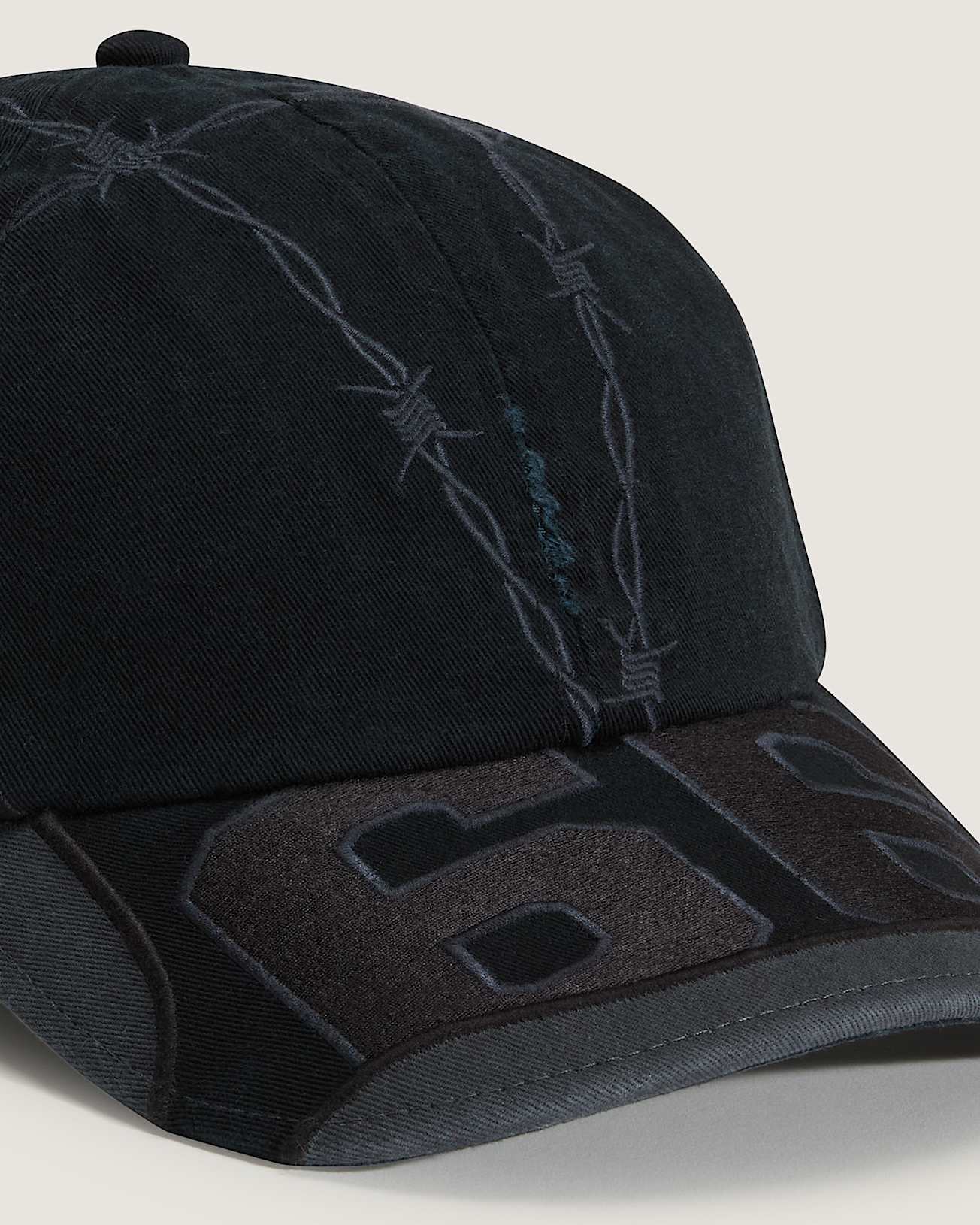 AOD by Slam Jam Star Kappe VANS Schwarz ALT3