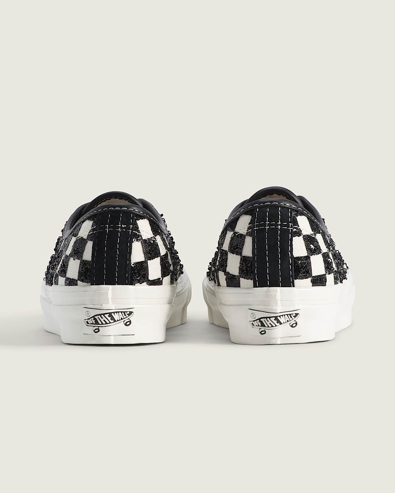 Chaussures Premium Authentic VANS NoirBlanc ALT3