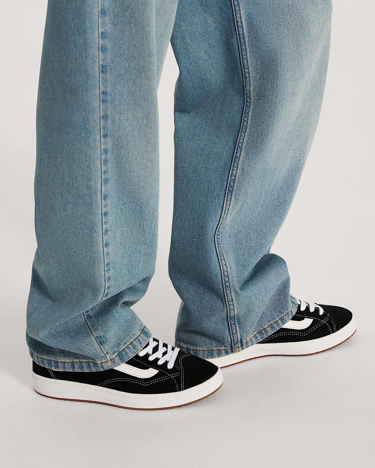 Chaussures Old Skool 36 Cup VANS Noir ALT4