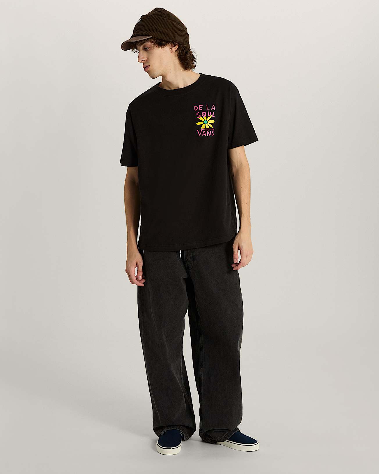 De La Soul Plugs T-Shirt in Black| Vans SE