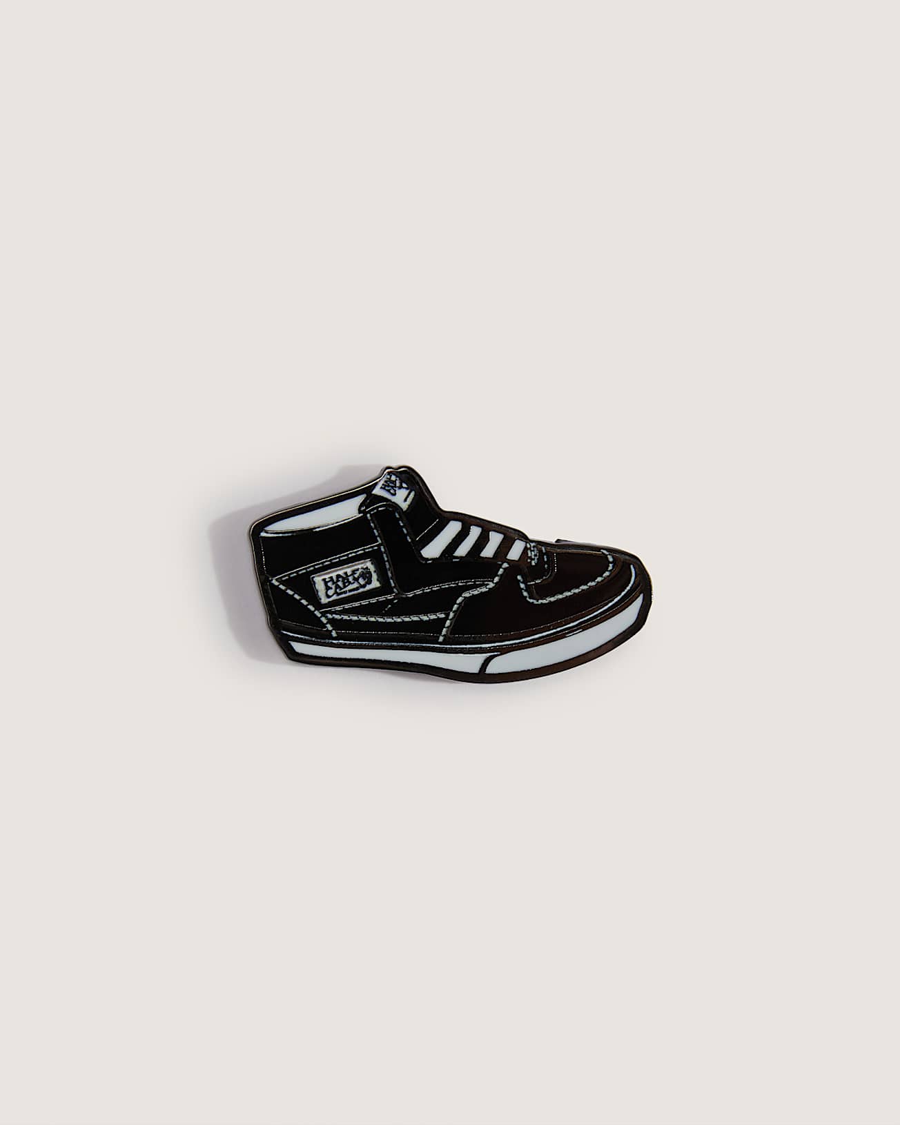 Half Cab Pin Black VANS Negro HERO