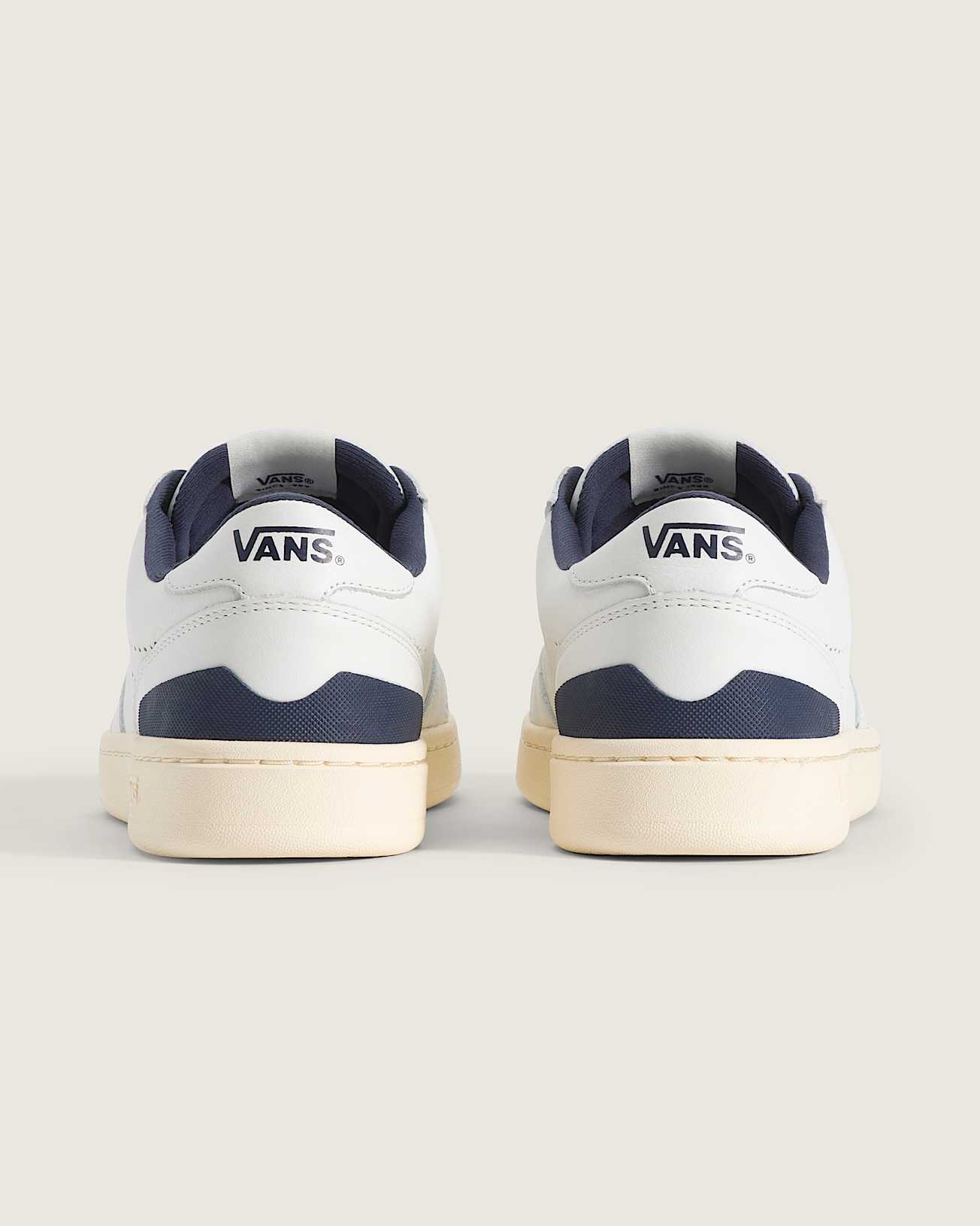 Chaussures Court Low VANS Blanc ALT3