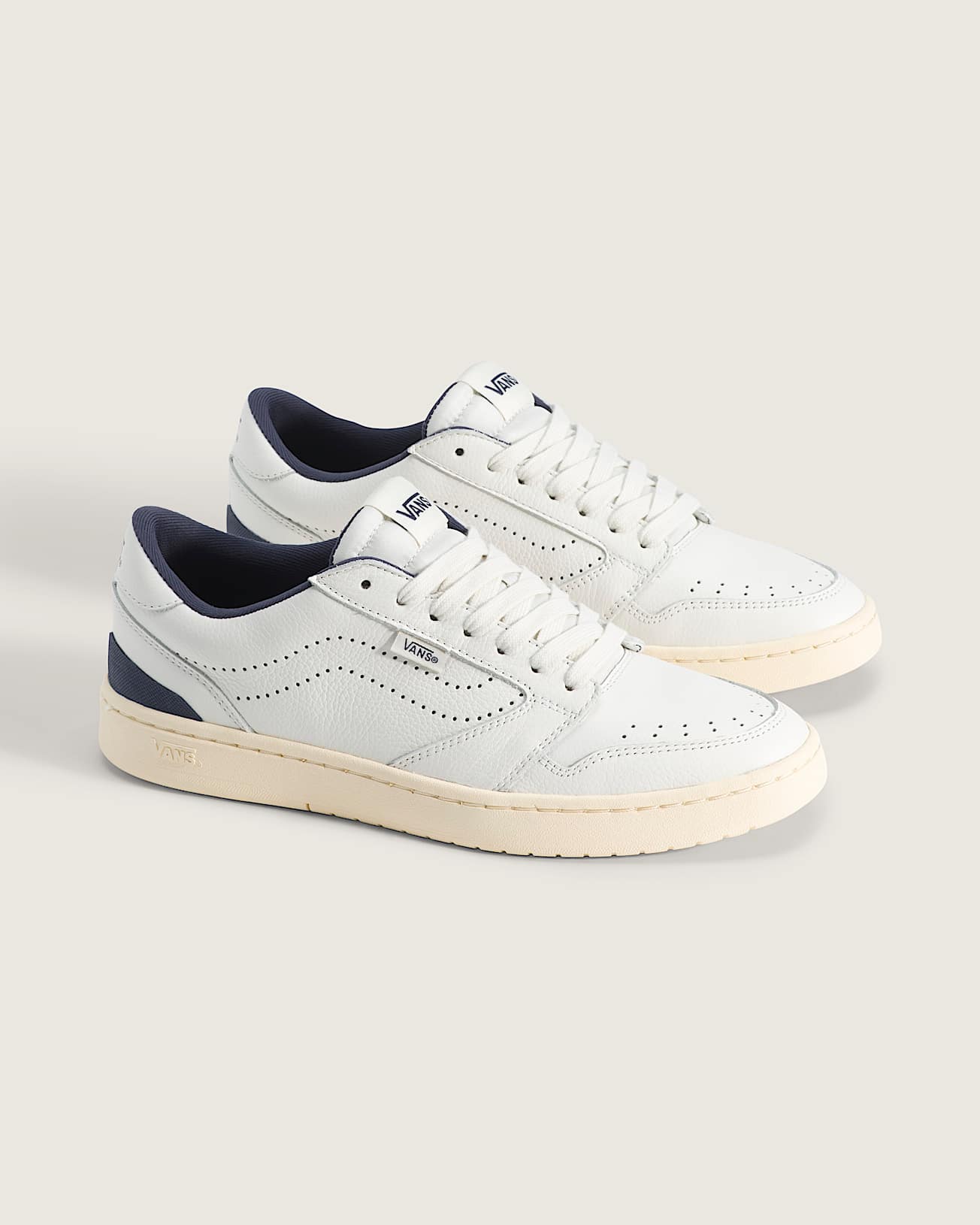 Chaussures Court Low VANS Blanc ALT1