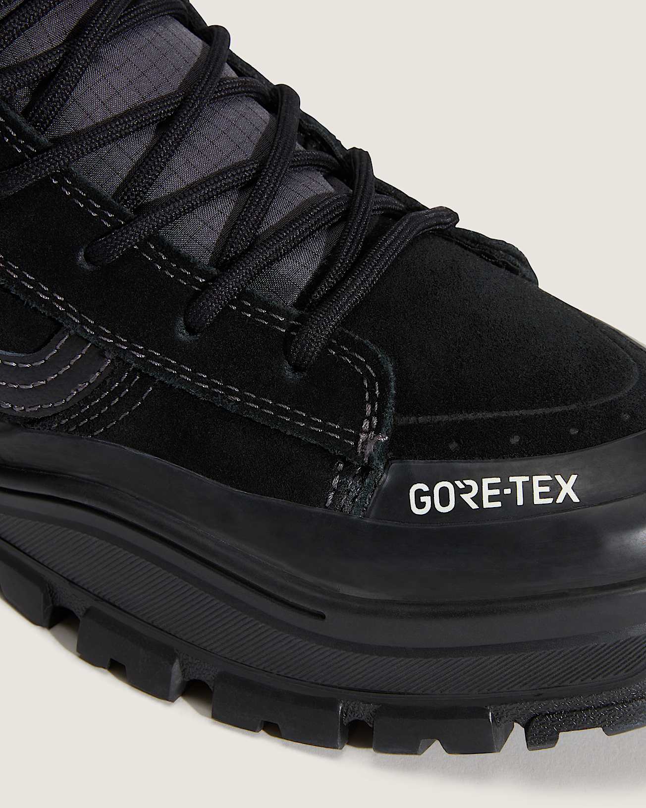 Sk8Hi GORETEX Insulated Shoes VANS Black ALT7
