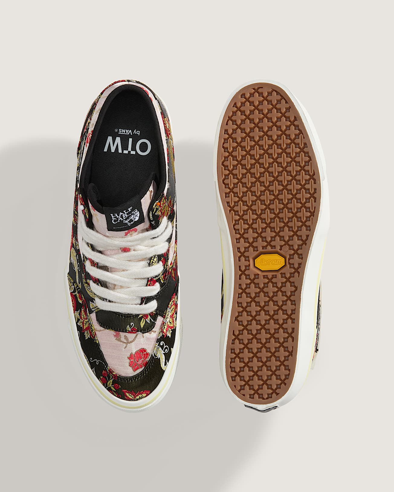 Chaussures OTW Half Cab 33 Decon Vibram VANS Noir ALT2