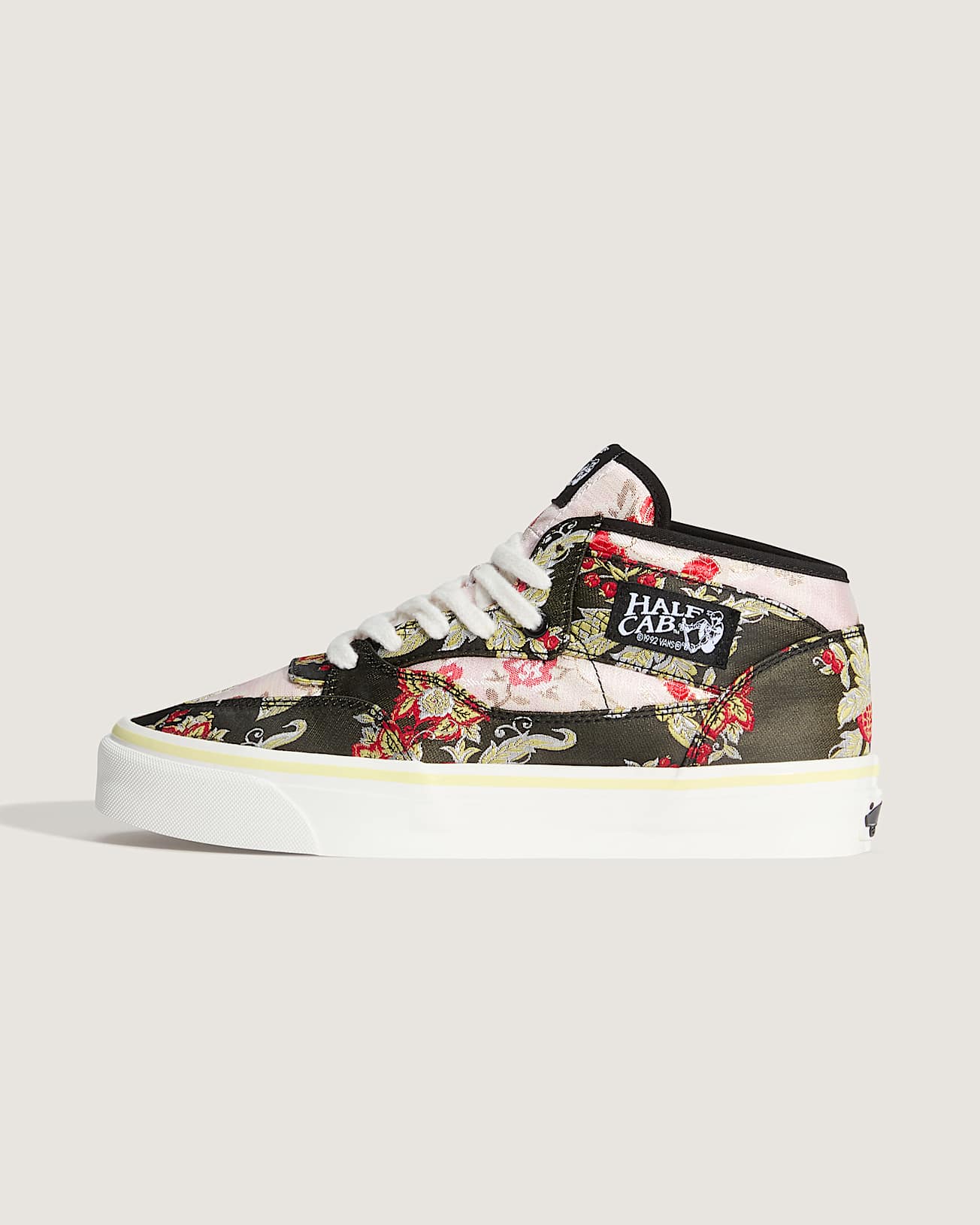 Chaussures OTW Half Cab 33 Decon Vibram VANS Noir HERO