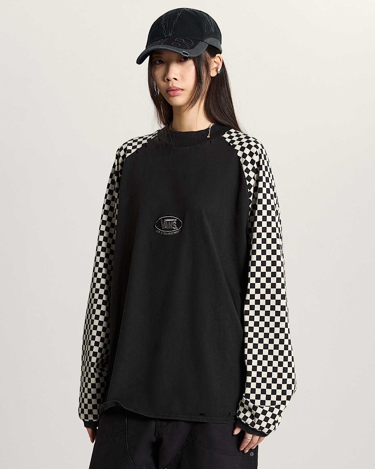AOD by Slam Jam Racing Long Sleeve TShirt VANS Black ALT6