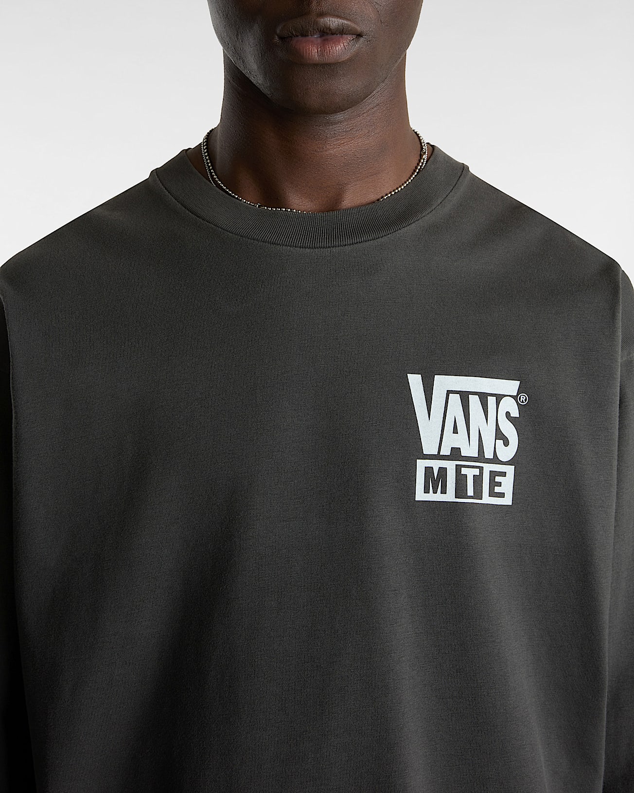 MTE Brain Storms Study Long Sleeve T-Shirt in Black| Vans UK