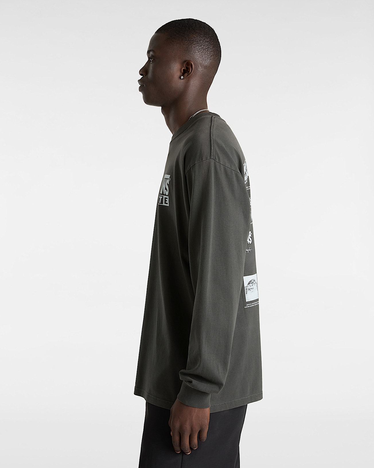 MTE Brain Storms Study Long Sleeve T-Shirt in Black| Vans UK