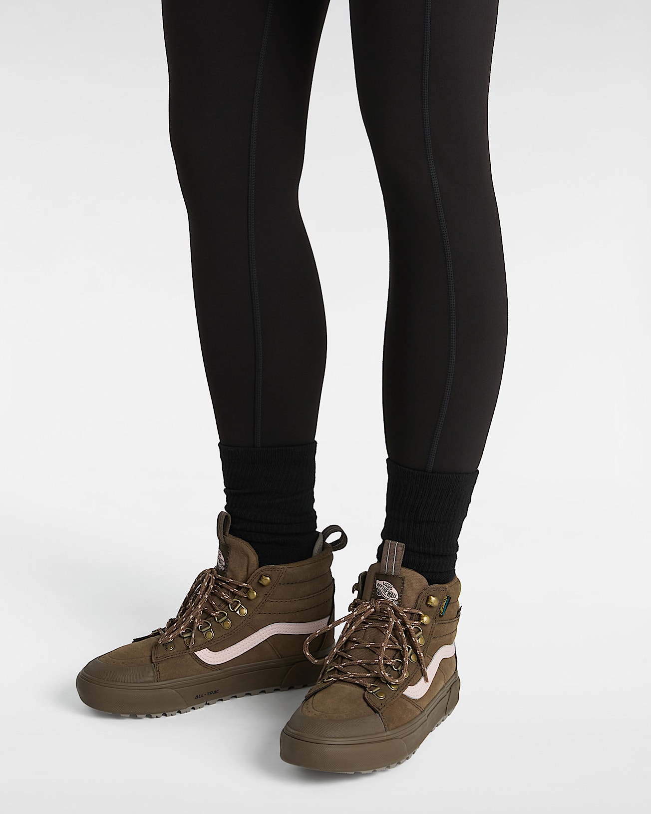 MTE Sk8-Hi Waterproof Shoes - 5