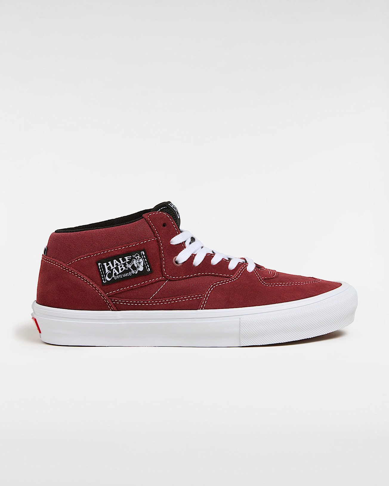 Skate Half Cab Shoe in Burgundy| Vans SE