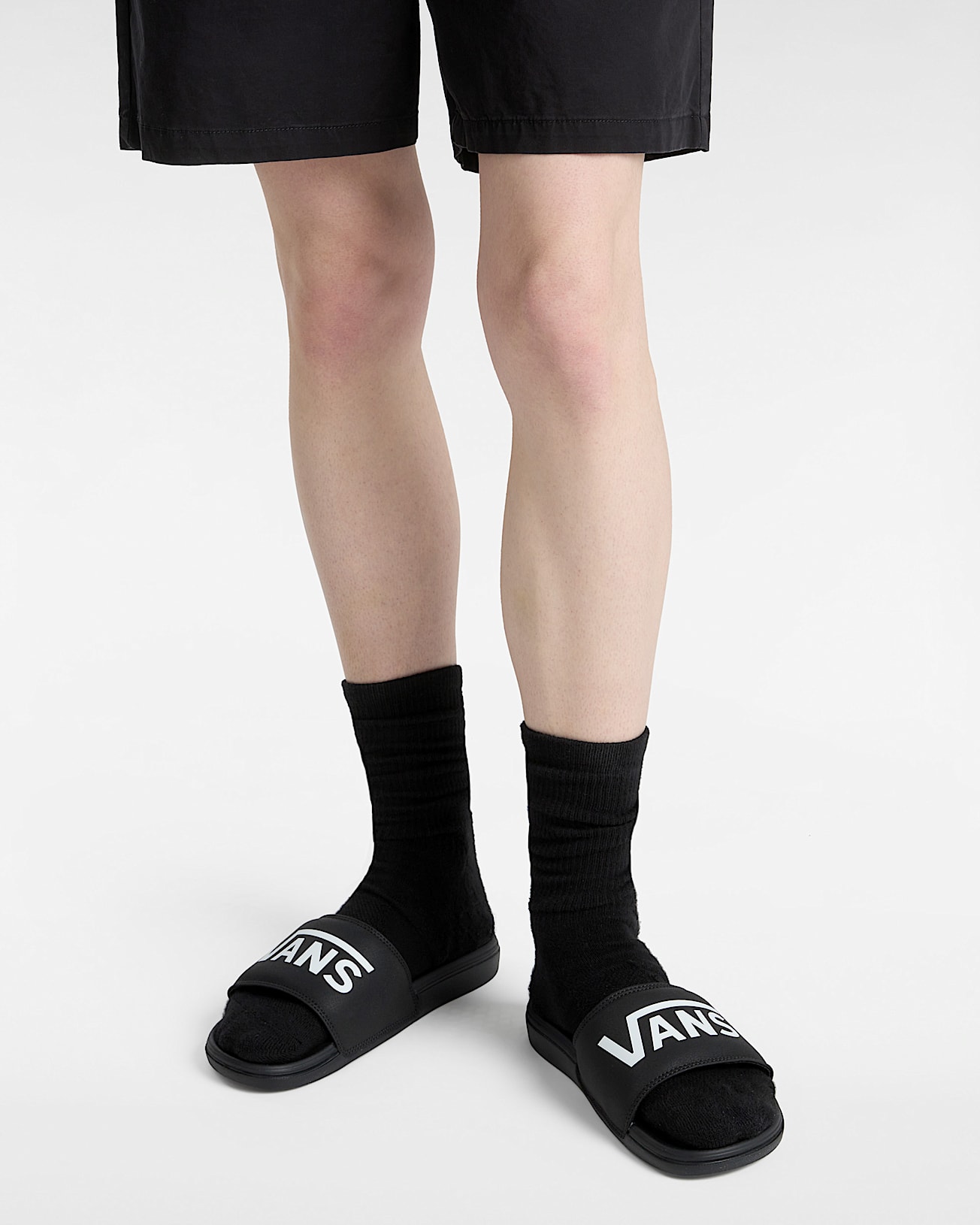 MTE La Costa Slide-On Shoes in Black| Vans DK