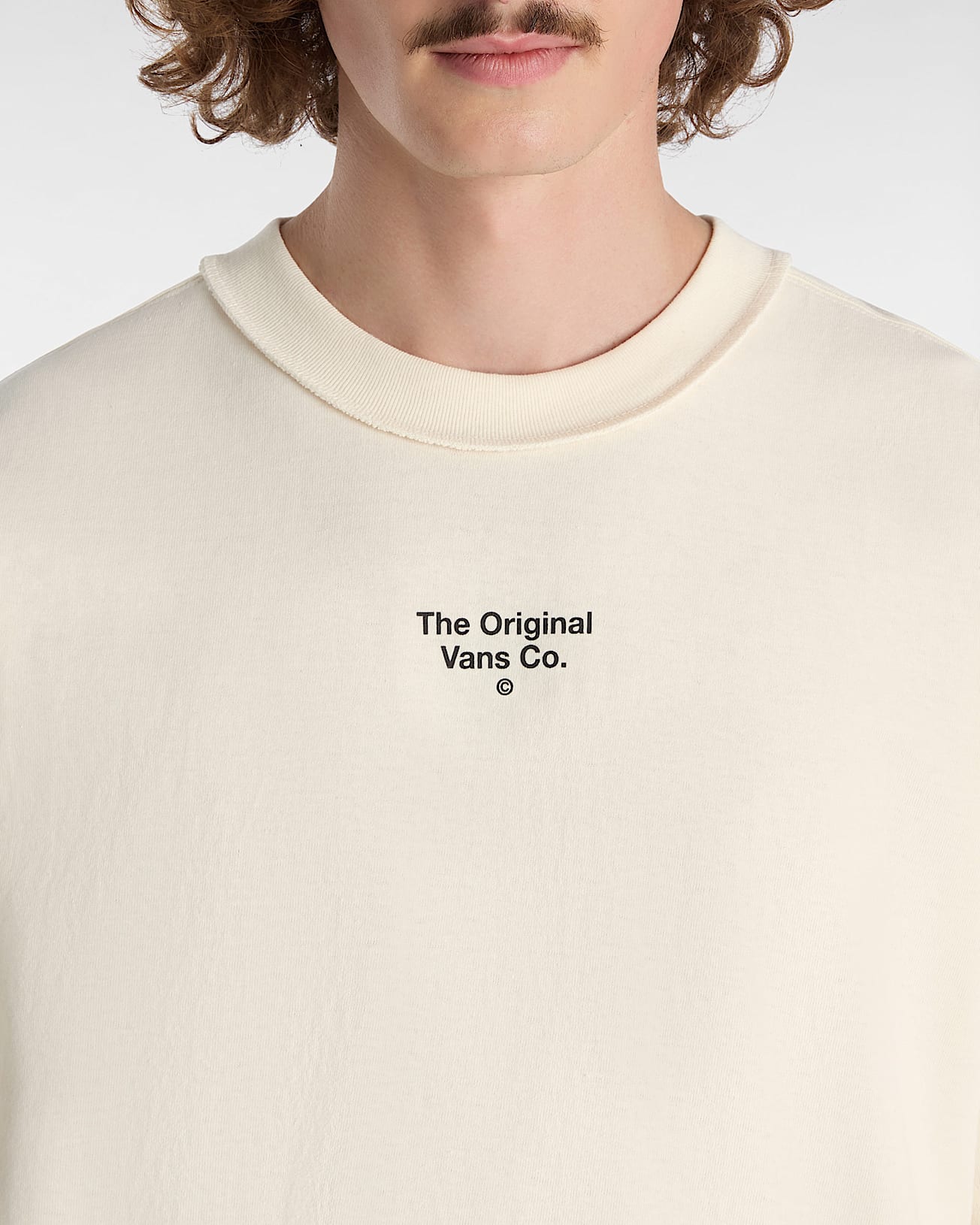 Premium Original Salton Short Sleeve T-Shirt in White| Vans DK