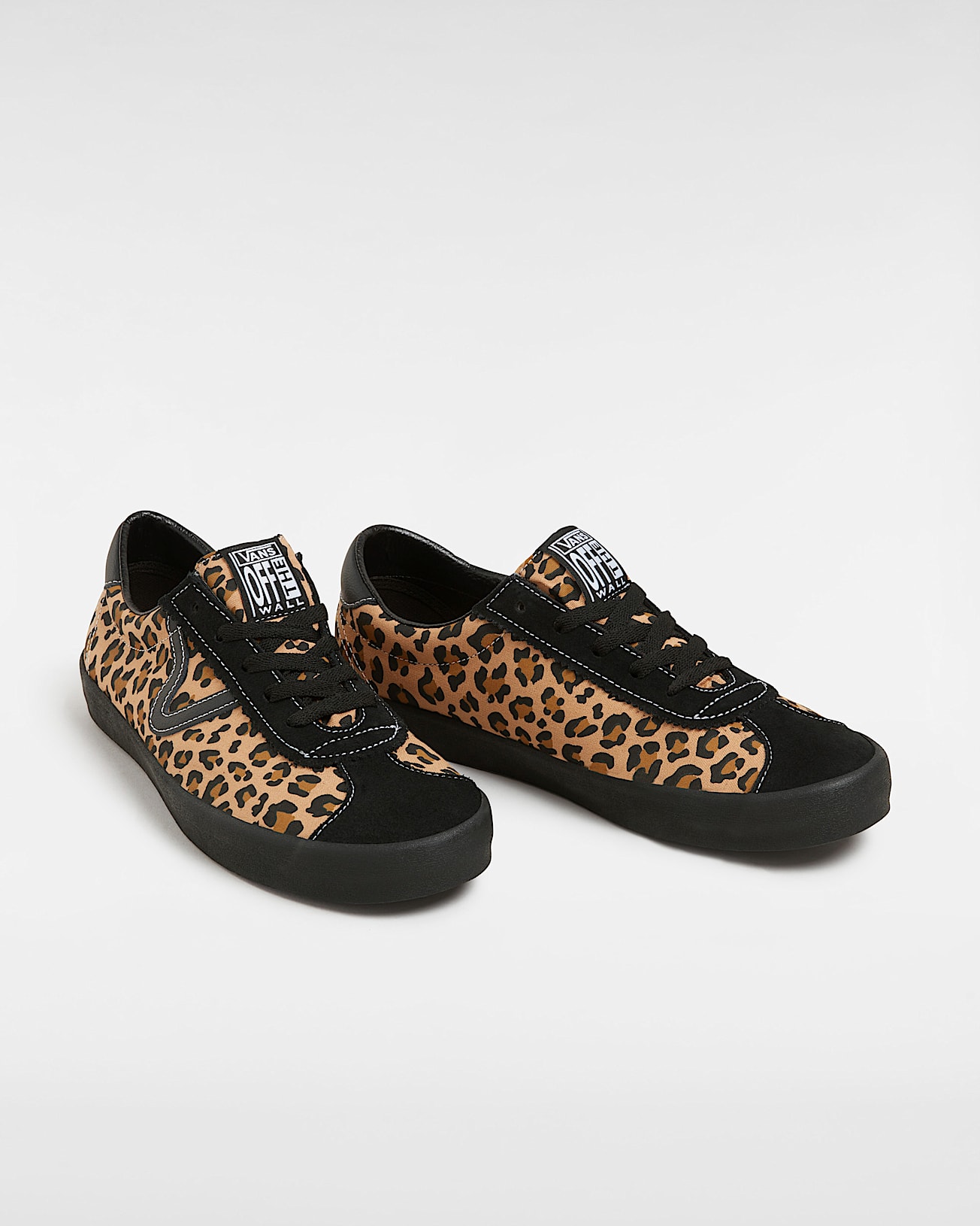 Sport Low Shoes in Black Vans UK