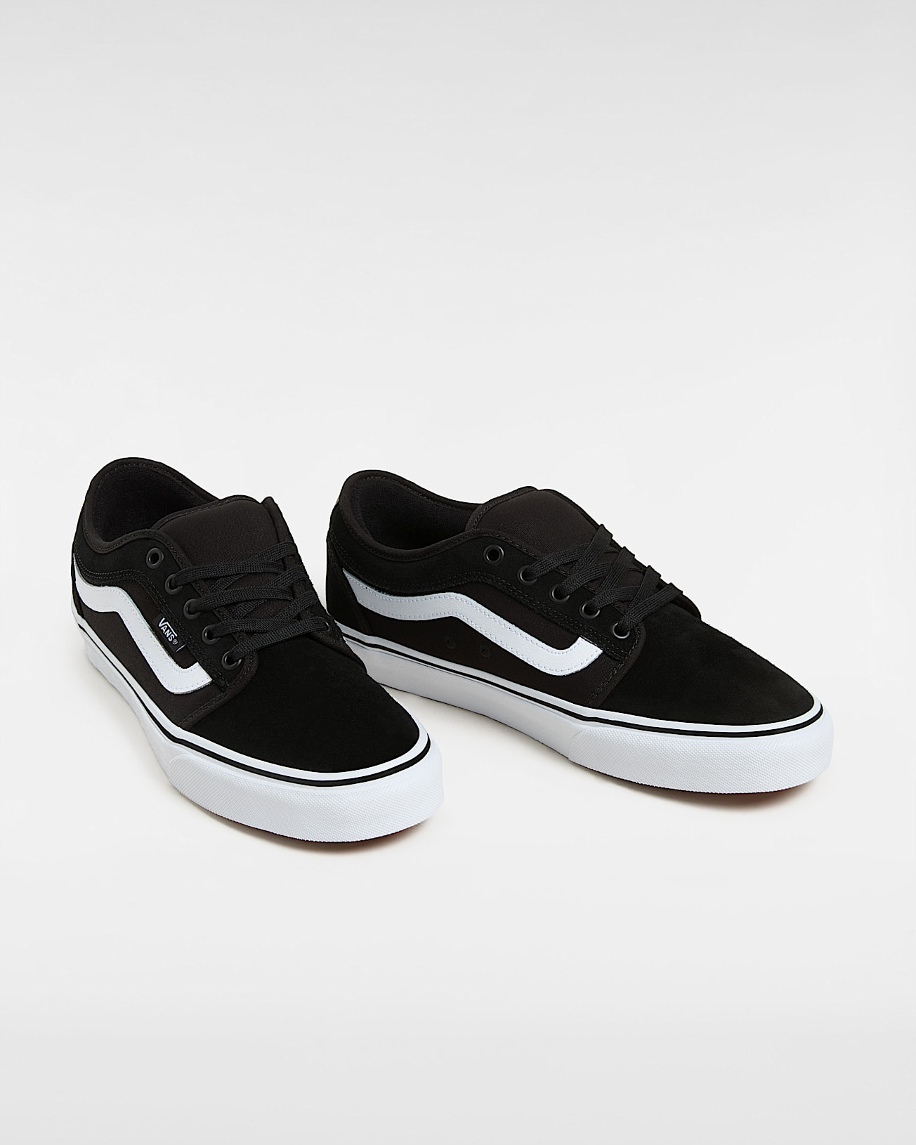 Skate Chukka Low Sidestripe Shoes - 2