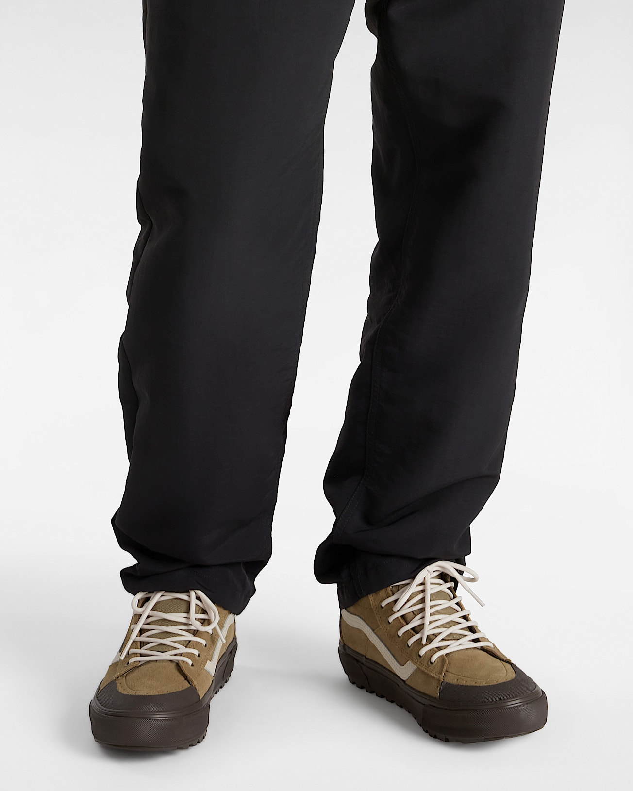 MTE Sk8-Hi Waterproof Insulated Shoe