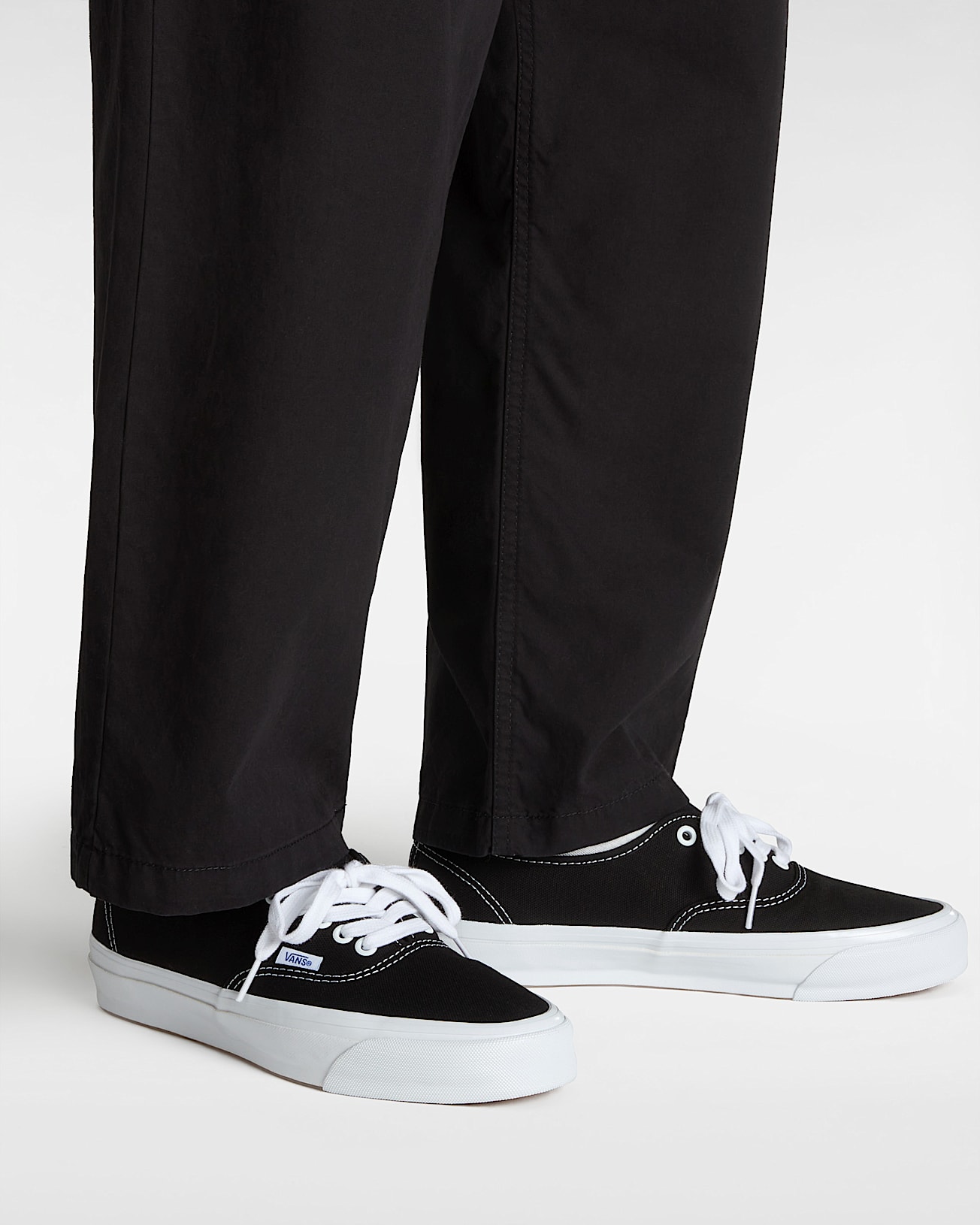 Premium Authentic 44 Shoes - 5