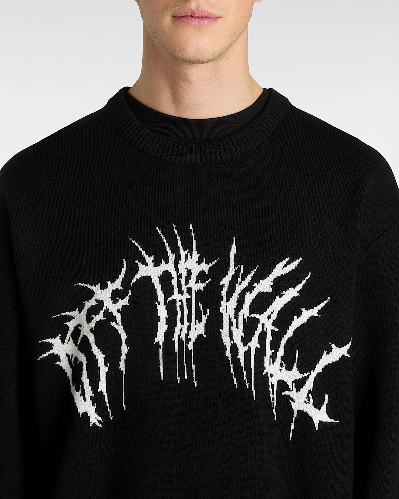 Metal Arch Crew Sweatshirt in Black| Vans UK Metal Arch Crew Sweatshirt in Black| Vans UK