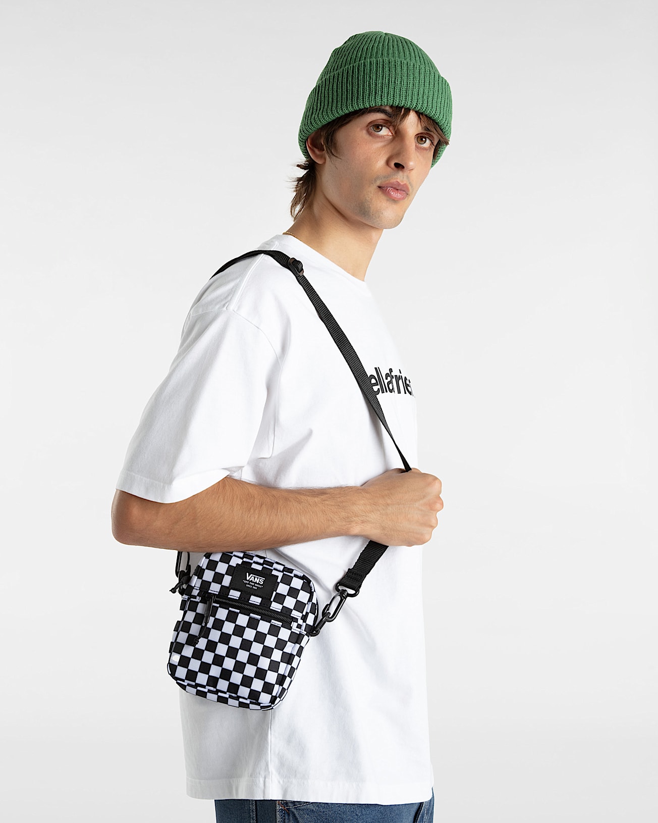 Bail Crossbody Bag in Black| Vans CZ Bail Crossbody Bag in Black| Vans CZ