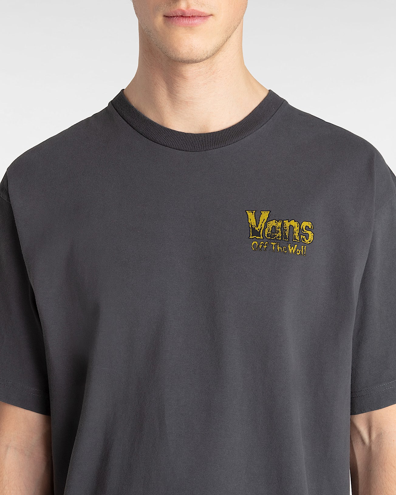 Legacy T-Shirt in Grey| Vans UK