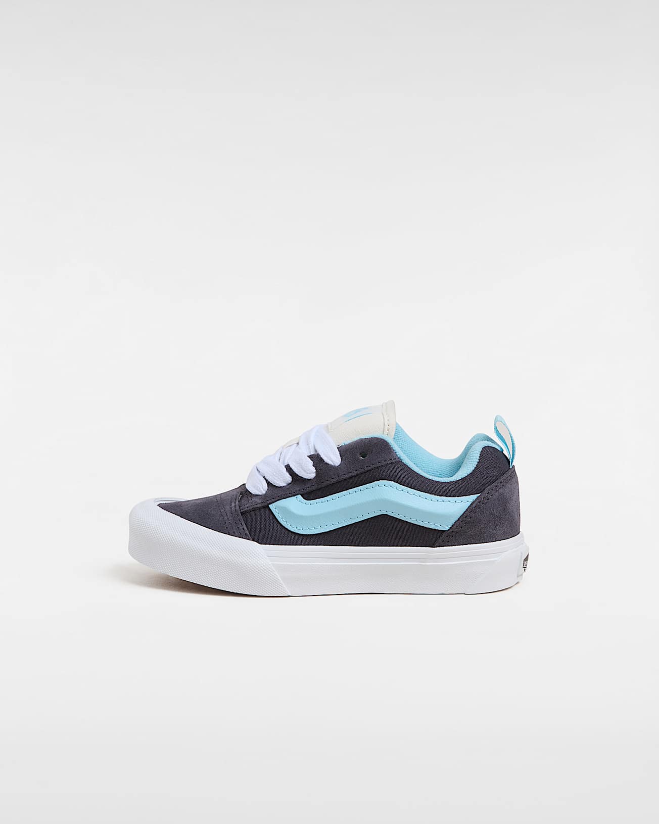 コニーVans スニーカー knu school 28.5サイズ Vans Knu Skool Skate Shoe - Black / True White | Journeys