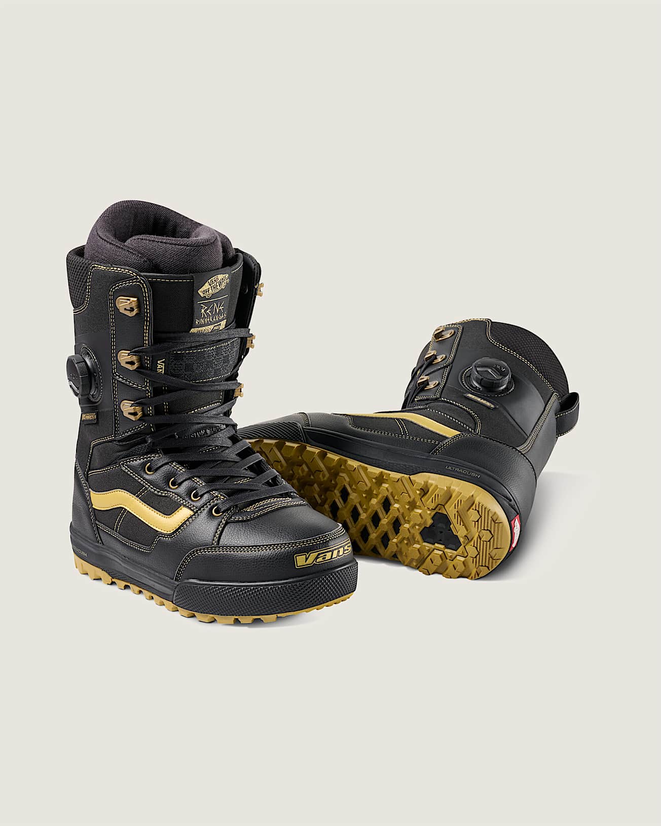 VANS Invado Pro スノーボードブーツ ブラック 26.0 Invado Pro Snowboard Boot in Black| Vans UK