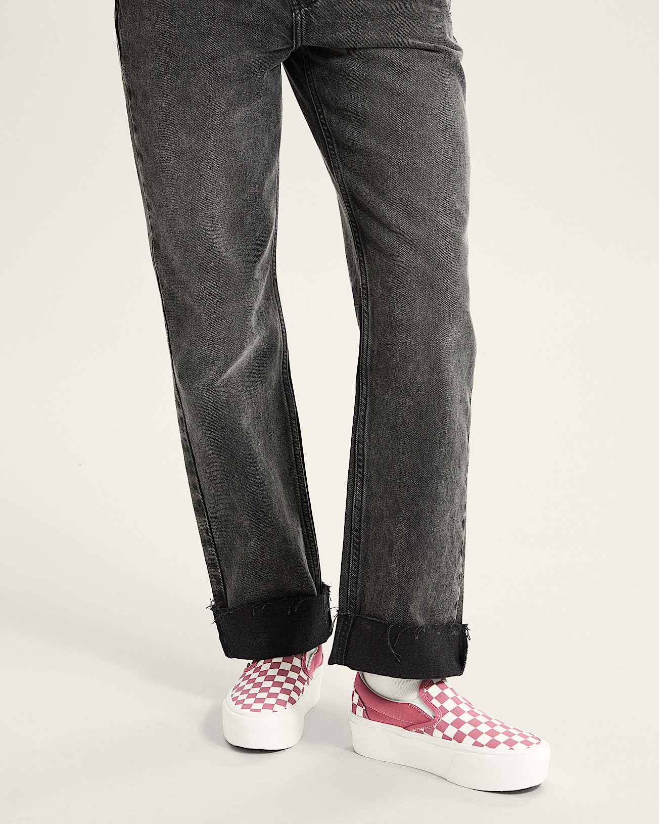 Classic Slip-On Stackform Shoes in Pink| Vans SE