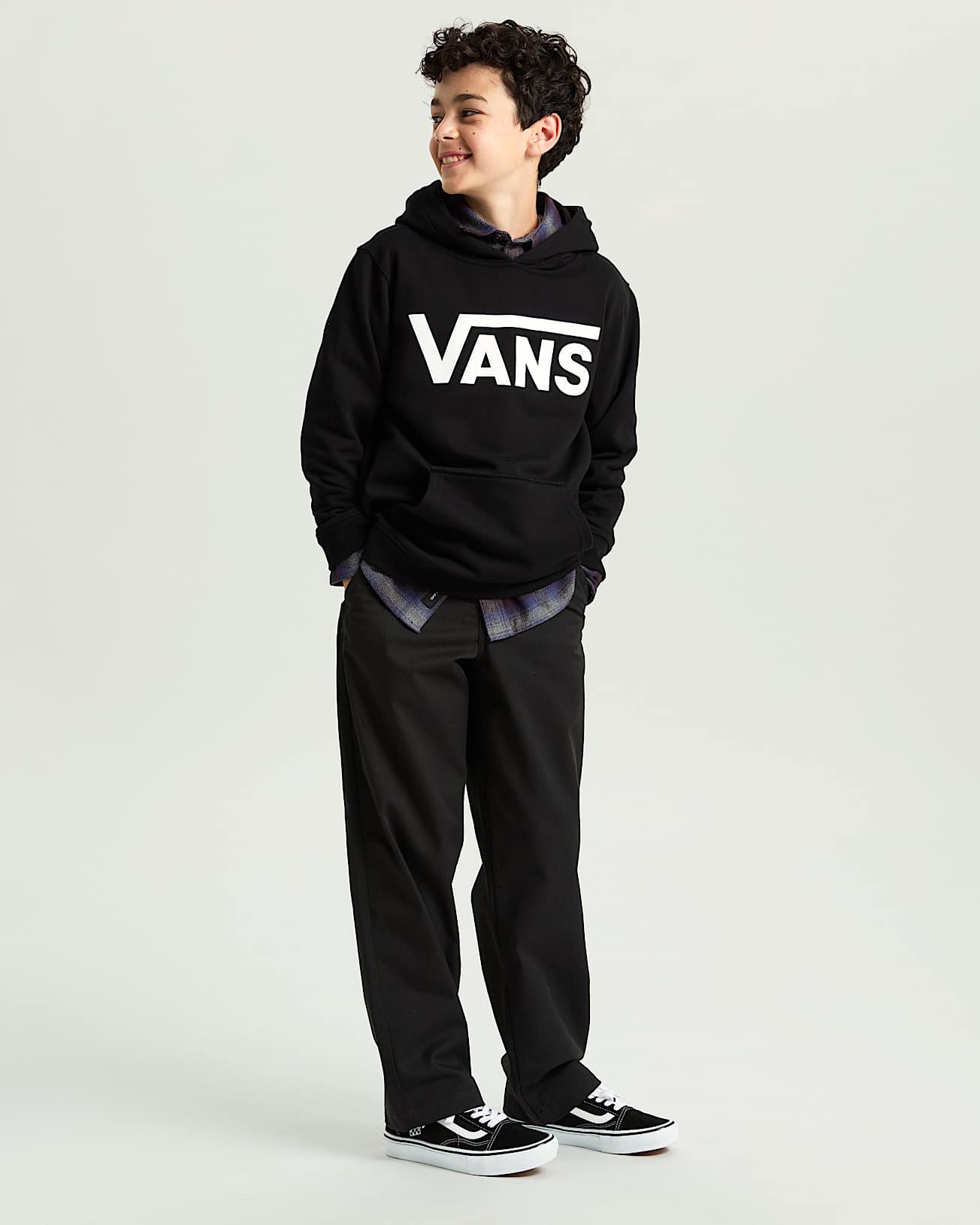 国内配送 VANS KIDS VANS LOGO HOODY SWEAT BLACK Kids Vans Classic Pullover Hoodie in Black | Vans