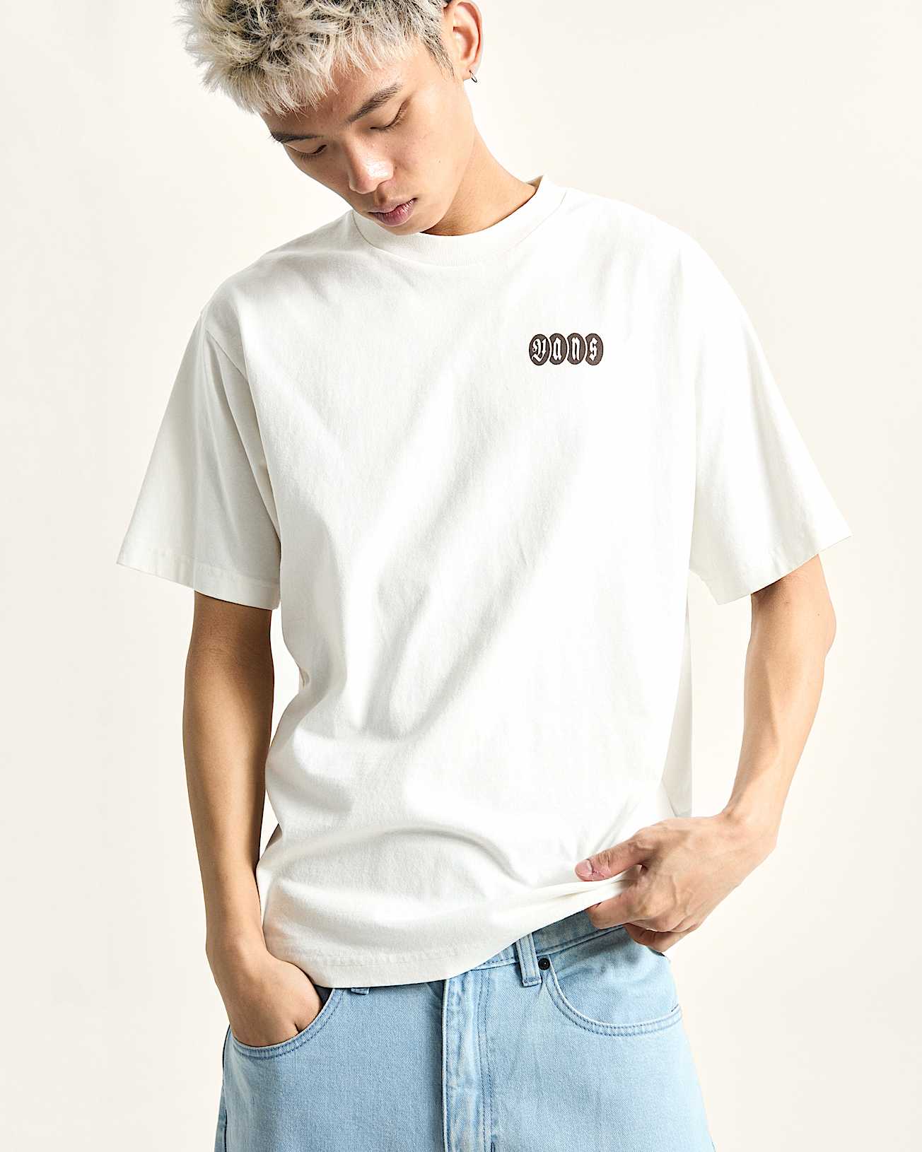 Earthbound T-Shirt in White| Vans UK