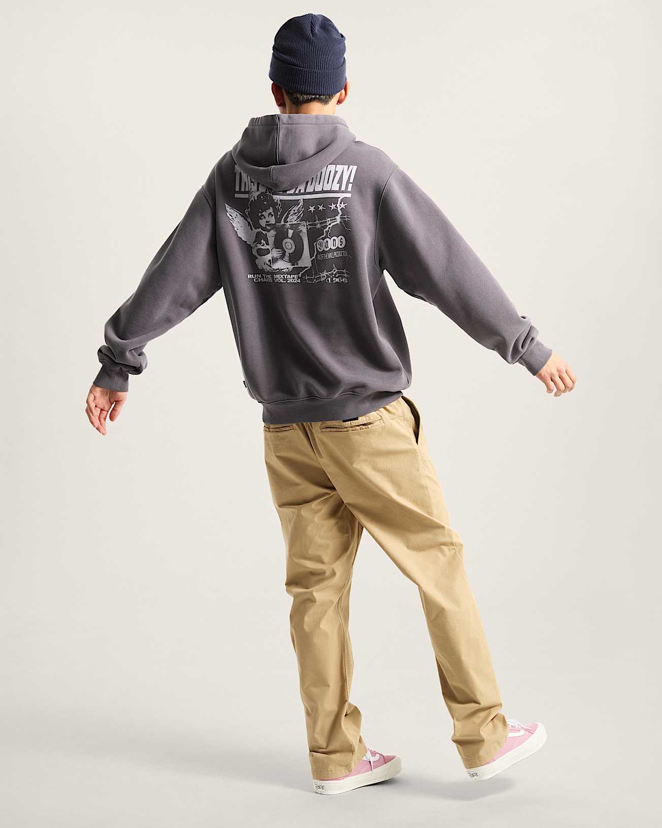 Earthbound Pullover Hoodie in Grey| Vans UK