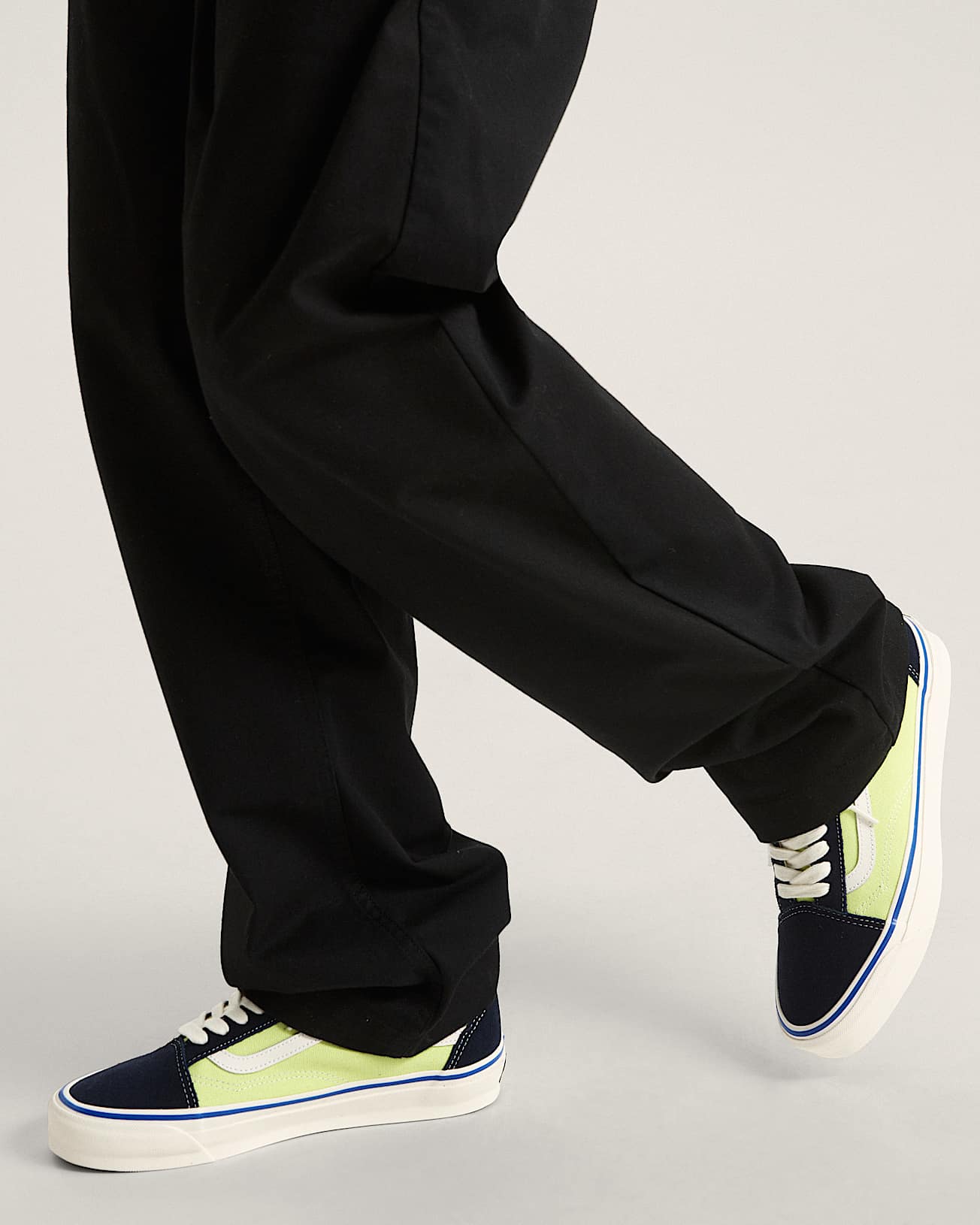 Premium Old Skool Shoes - 5