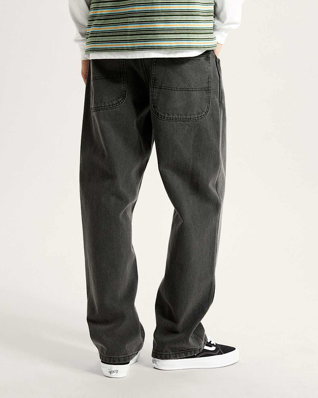 Authentic Chino Loose Trousers in Black| Vans SE