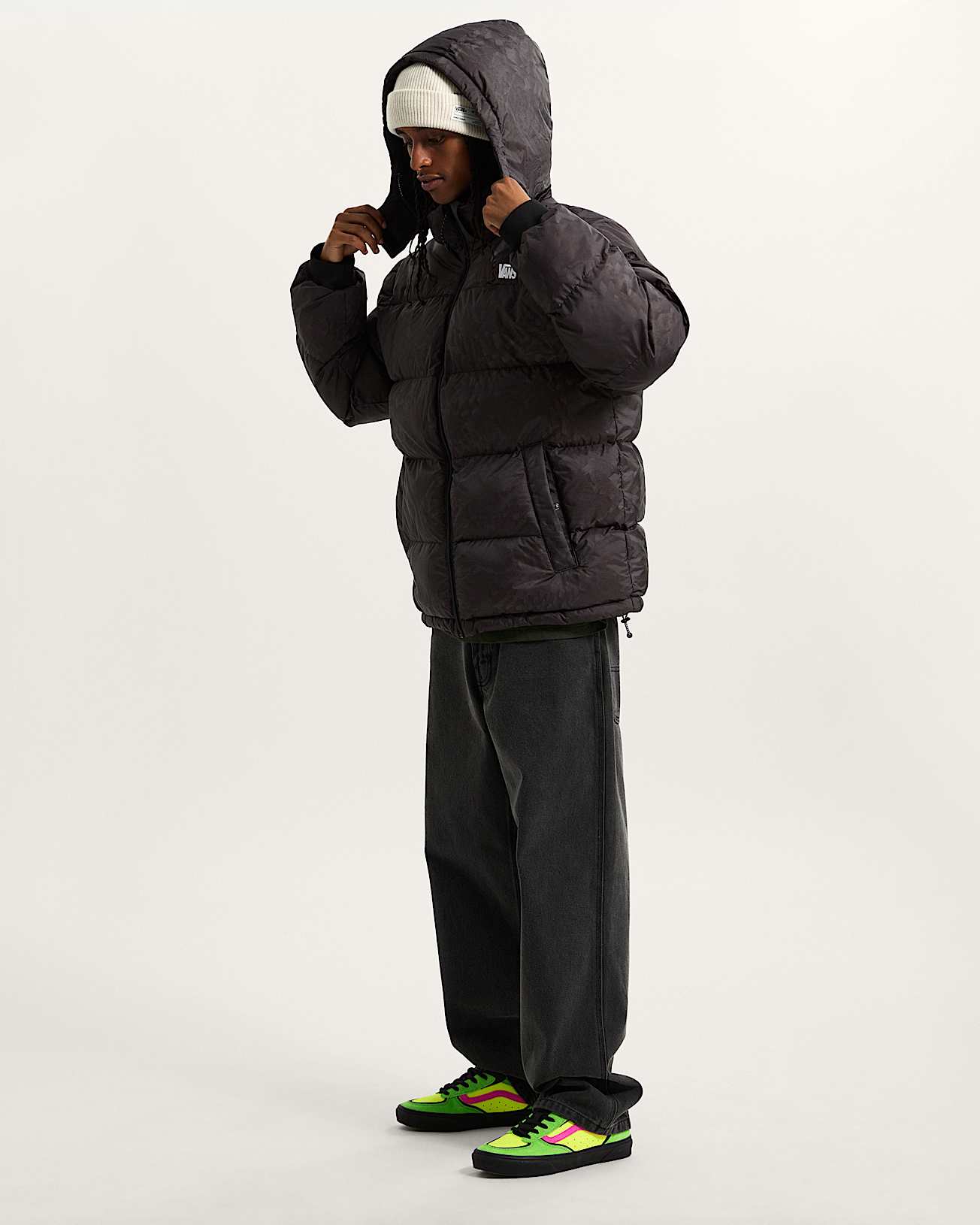 Bridgewood Reversible Puffer Jacket - 7