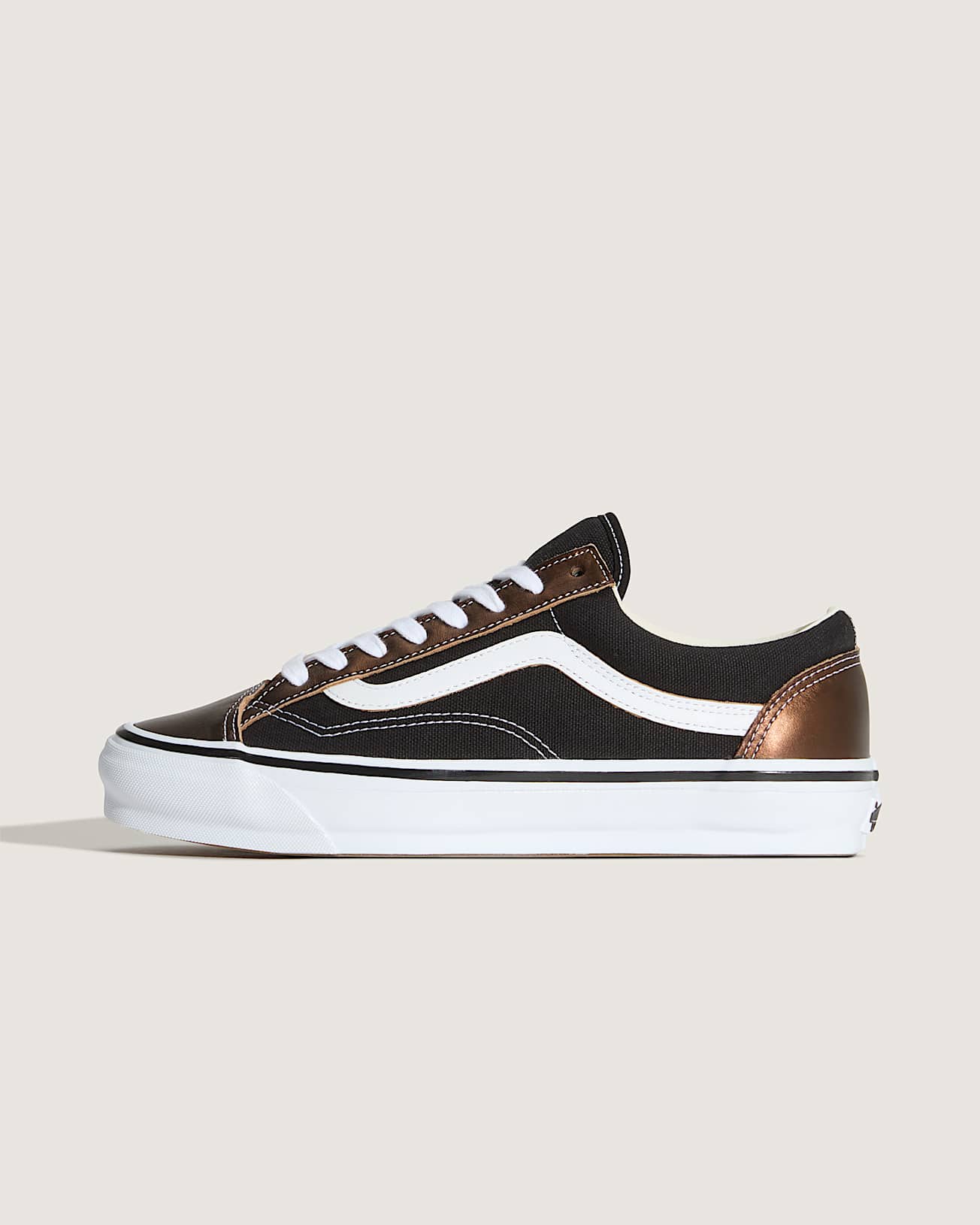 靴 VANS OTW OLD SKOOL 36 Vibram OTW Old Skool 36 Vibram in Black| Vans DK